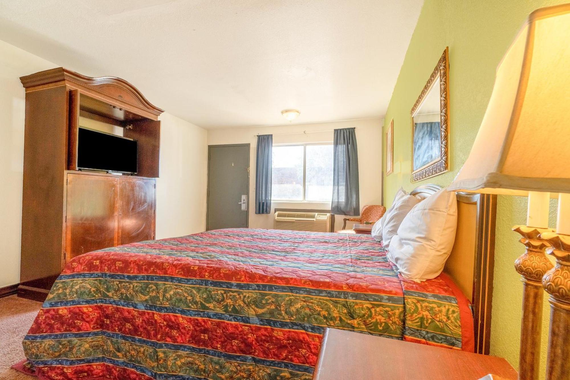 Castle Inn & Suites By Oyo Chickasha Exteriér fotografie