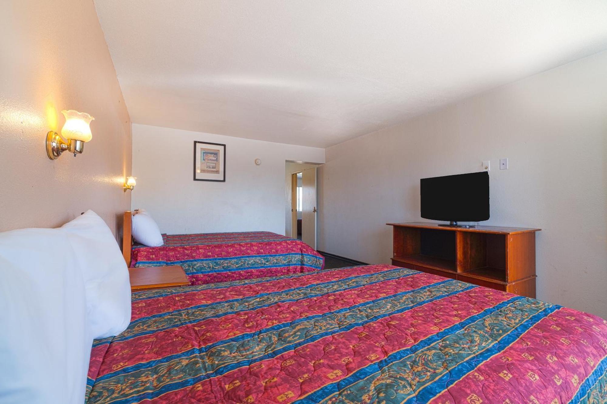 Castle Inn & Suites By Oyo Chickasha Exteriér fotografie