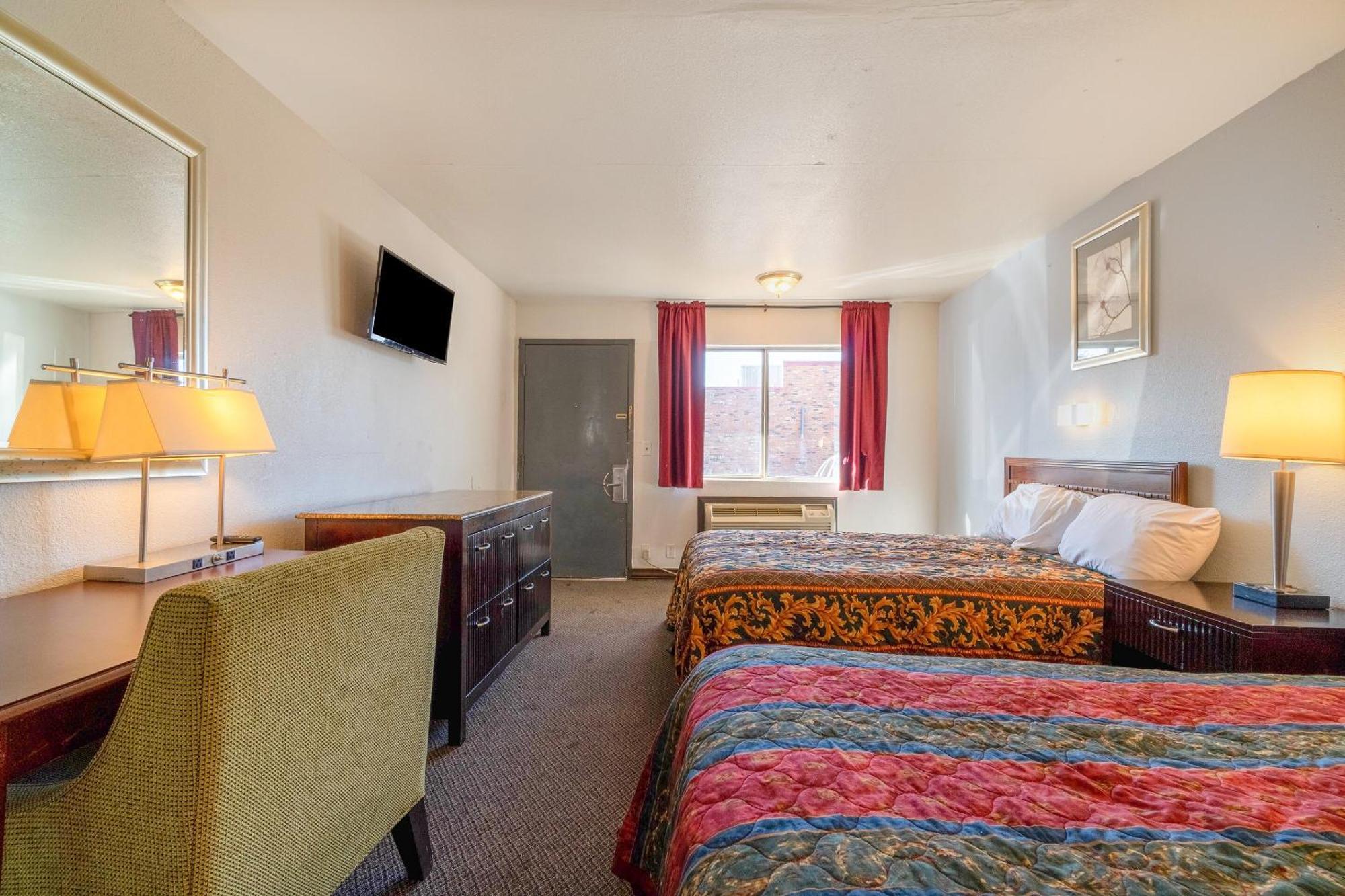 Castle Inn & Suites By Oyo Chickasha Exteriér fotografie