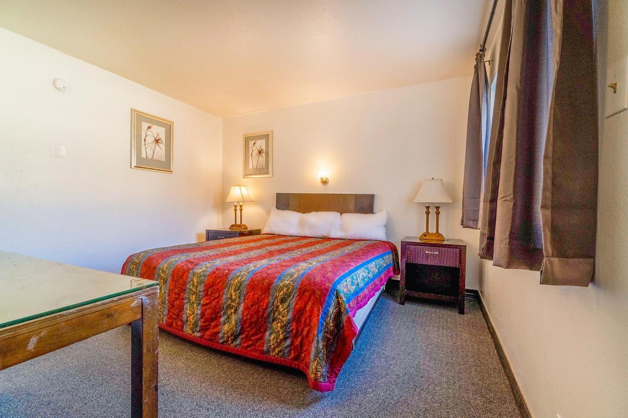 Castle Inn & Suites By Oyo Chickasha Exteriér fotografie