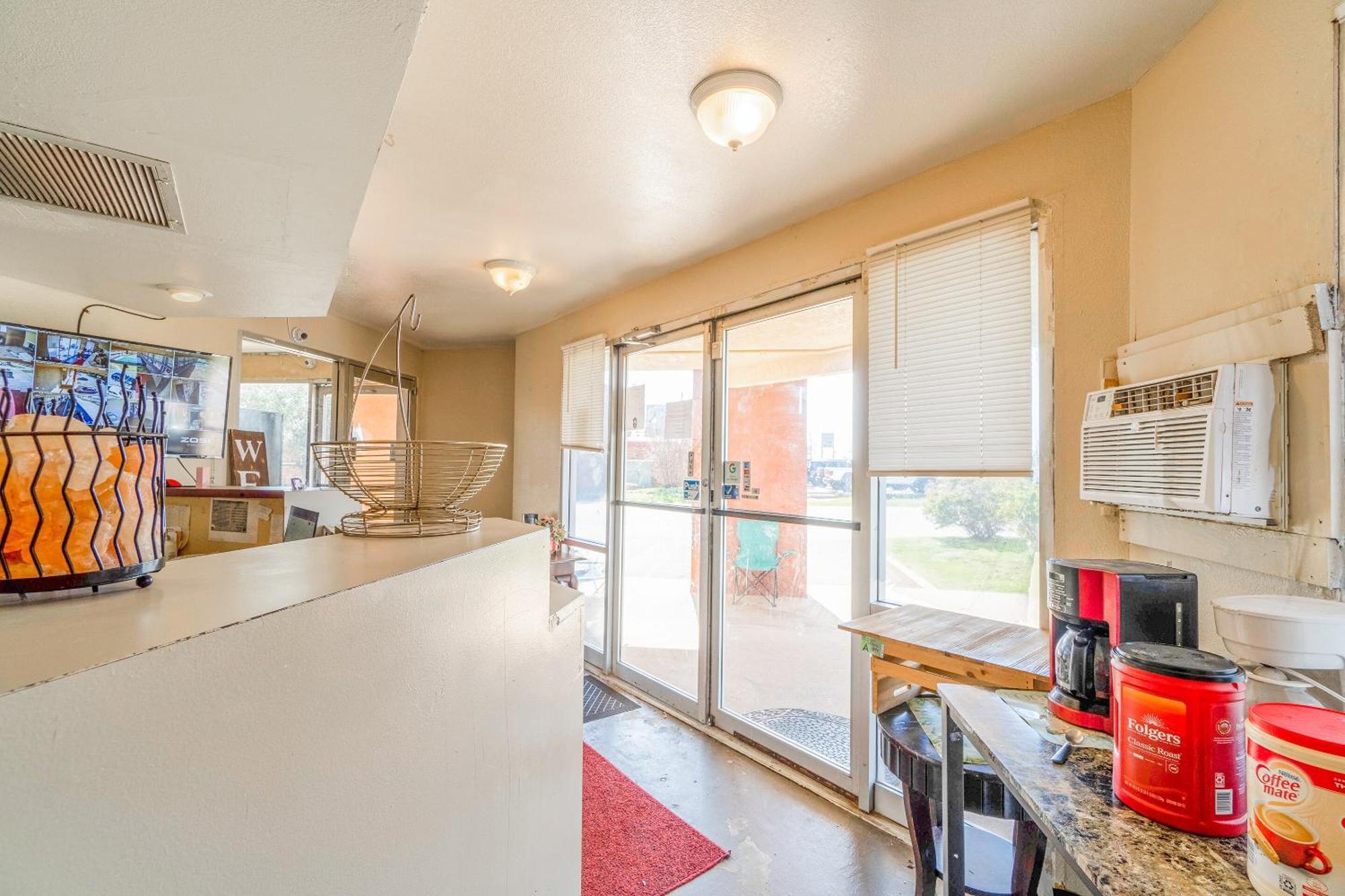 Castle Inn & Suites By Oyo Chickasha Exteriér fotografie