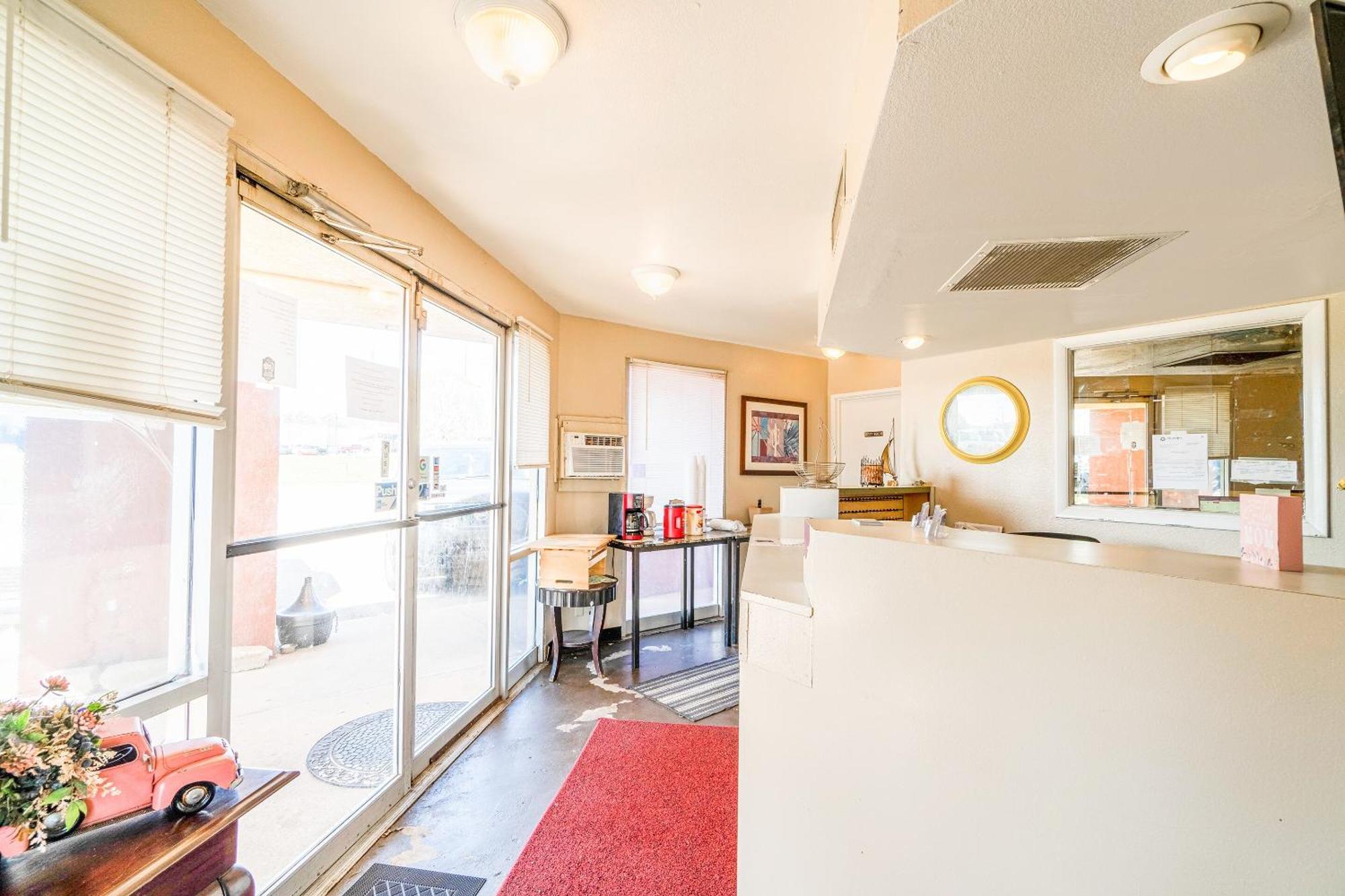 Castle Inn & Suites By Oyo Chickasha Exteriér fotografie